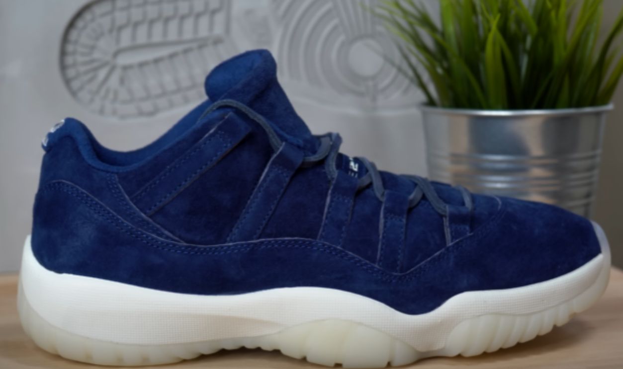 Air Jordan 11 “Jeter”