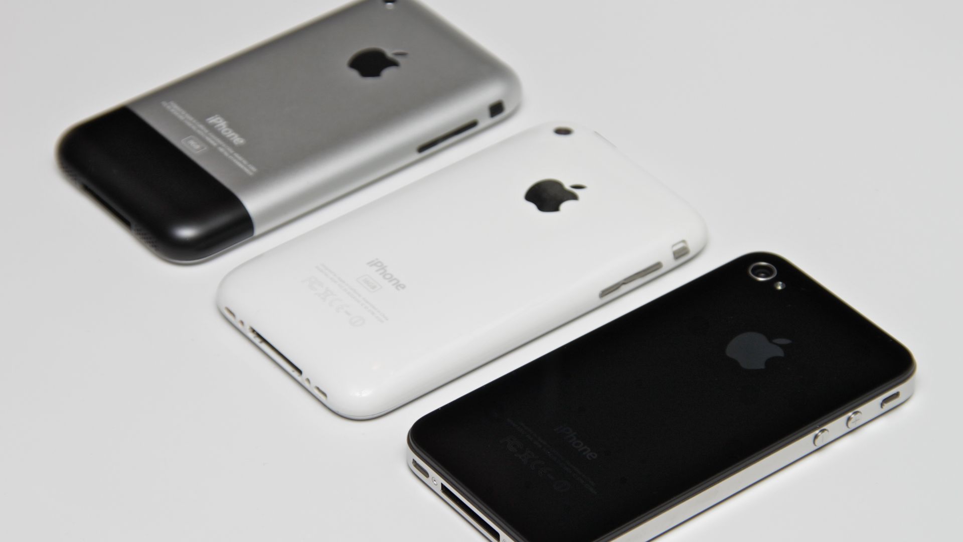 File:Original iPhone - iPhone 3G - iPhone 4 - Flickr - Yutaka Tsutano.jpg