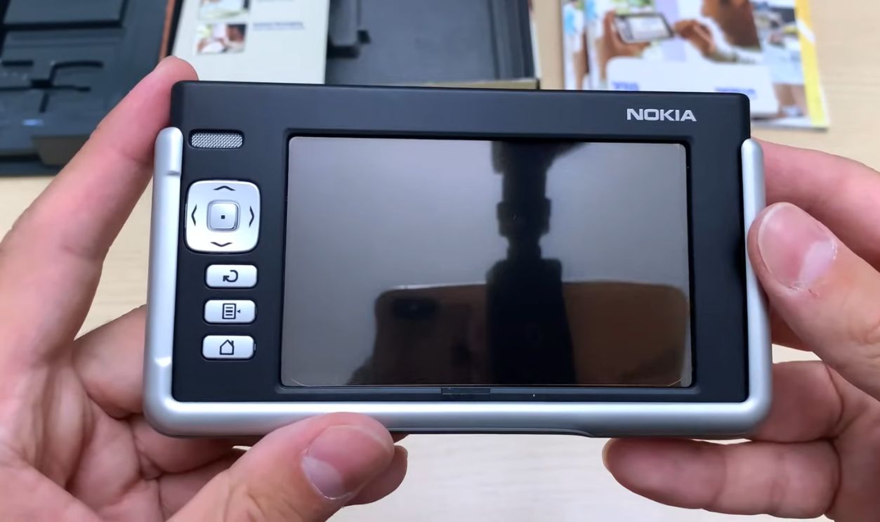 Nokia 770 Internet Tablet