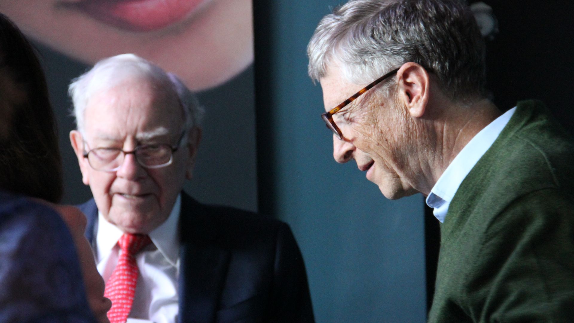 File:2018 Berkshire Sunday at Borsheims - 41039852065.jpg