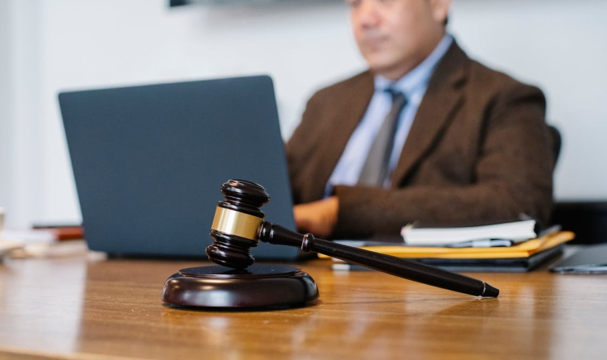 Can You Sue Your Sister?