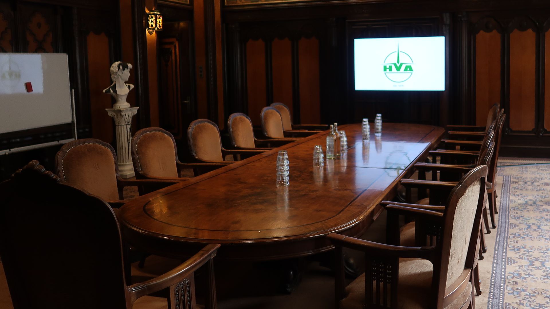 File:Boardroom HVA International Amsterdam Handelsvereniging Amsterdam.jpg