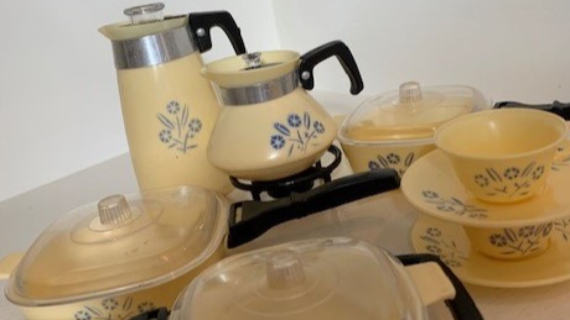 File:Corning toys (2).jpg