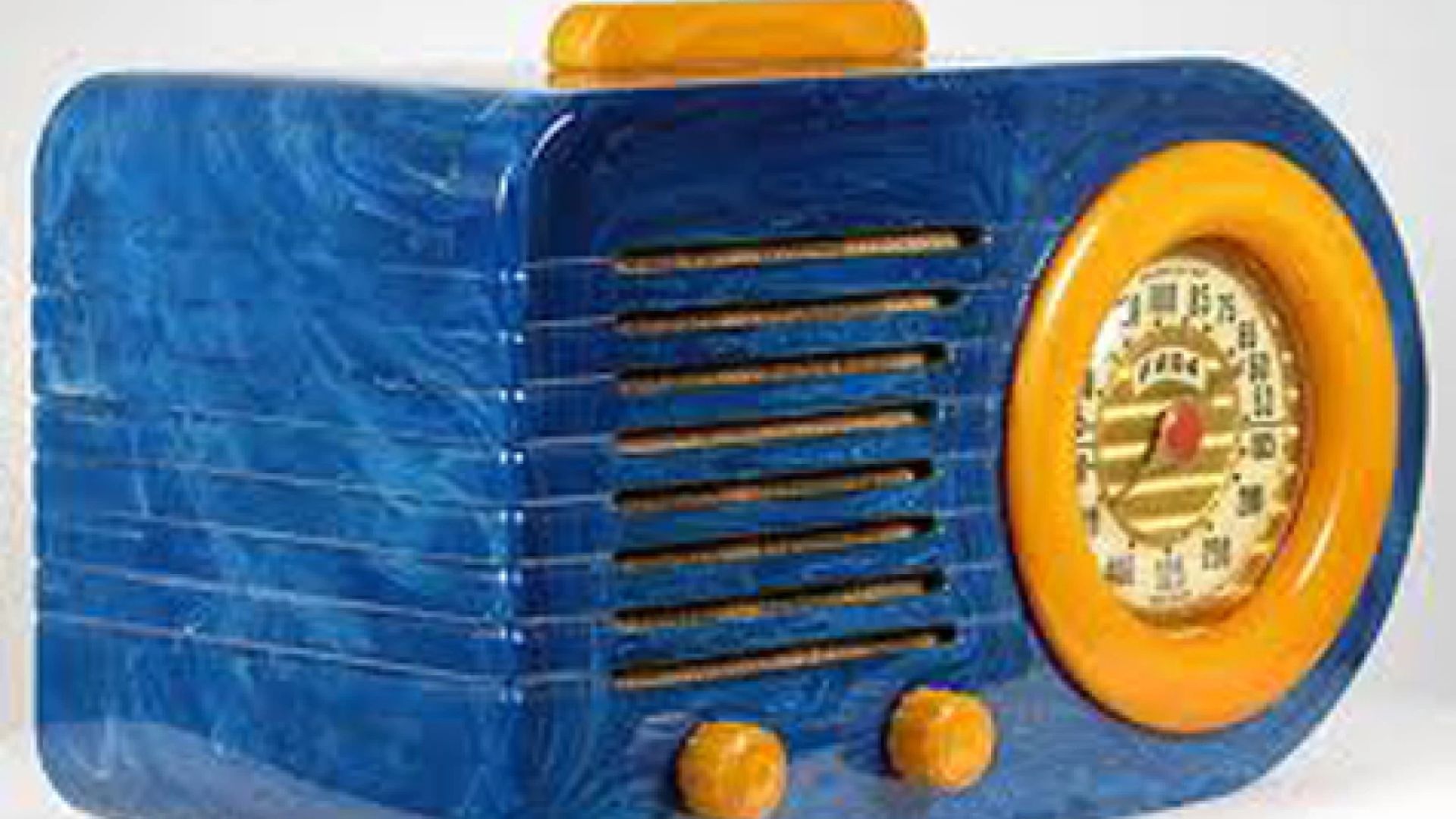 File:FADA Bullet Catalin radio.webp