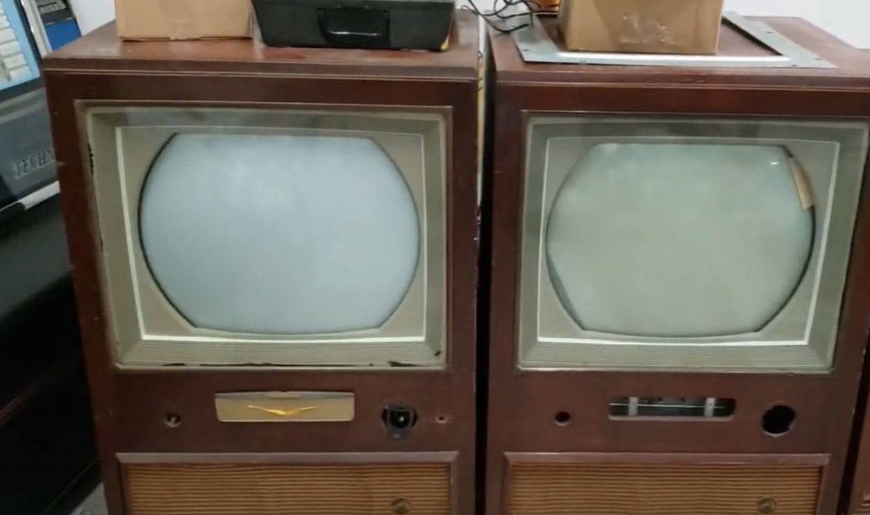 Westinghouse H840CK15 First-Generation Color TV (1954)