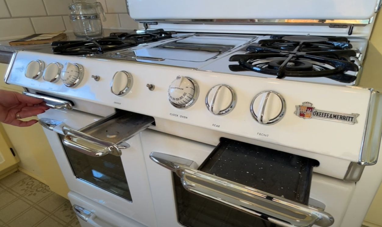 O’Keefe & Merritt Mid-Century Gas Ranges (1950s)