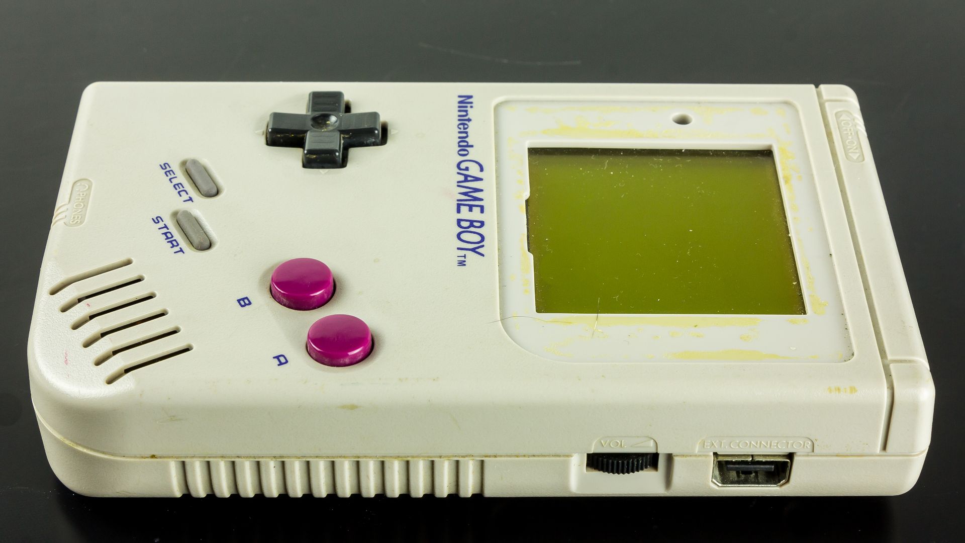 File:Nintendo Game Boy DMG-01-0244.jpg