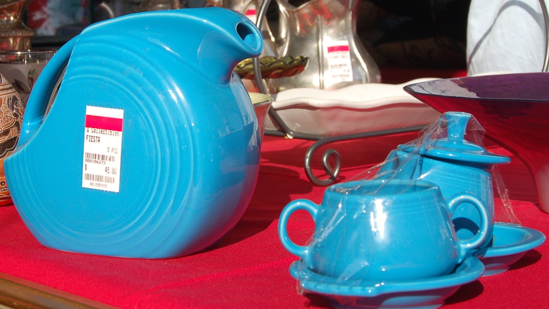 File:Fiesta ware fundraiser.jpg