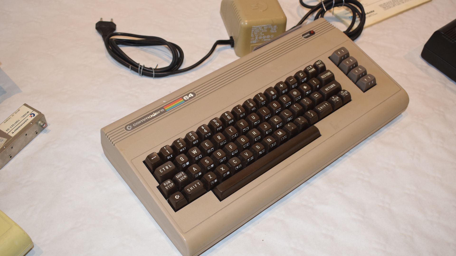 File:Commodore 64 foto3.jpg