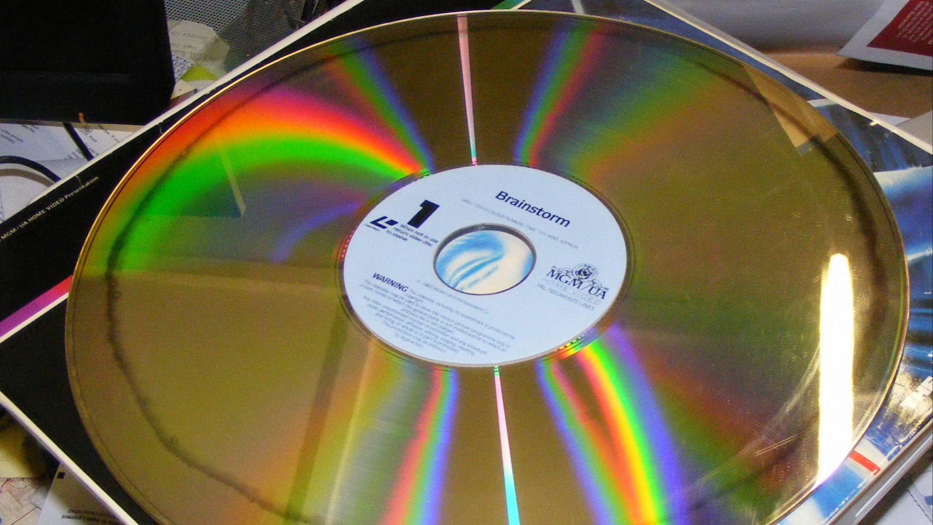 File:Laserdisc-rot01.JPG