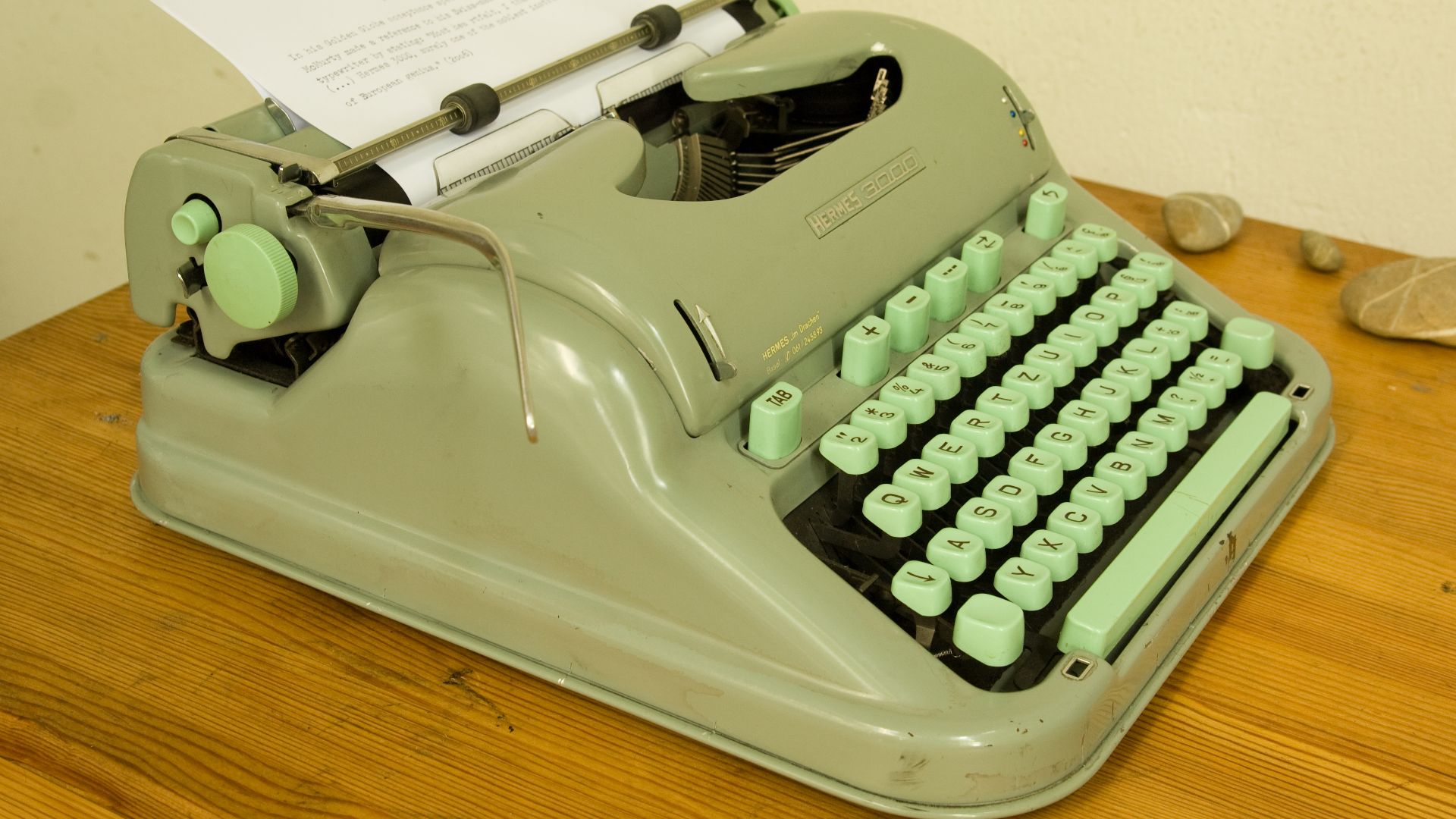 File:Hermes 3000 typewriter.jpg