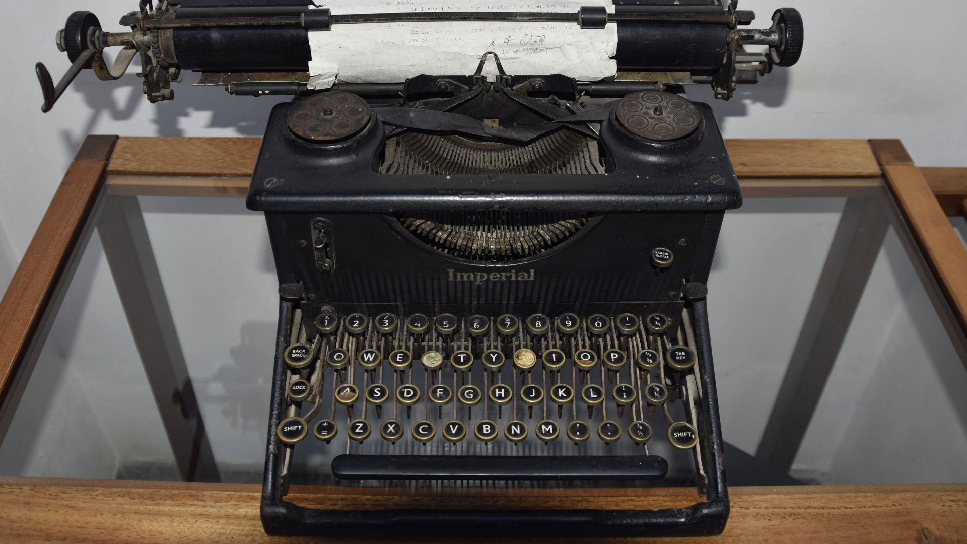 File:Imperial model 50.jpg