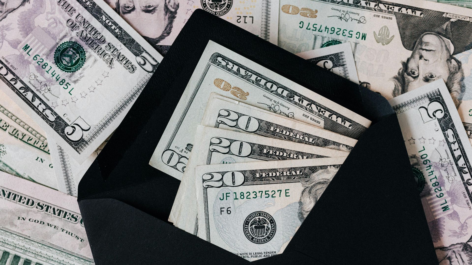 Photo By: Kaboompics.com