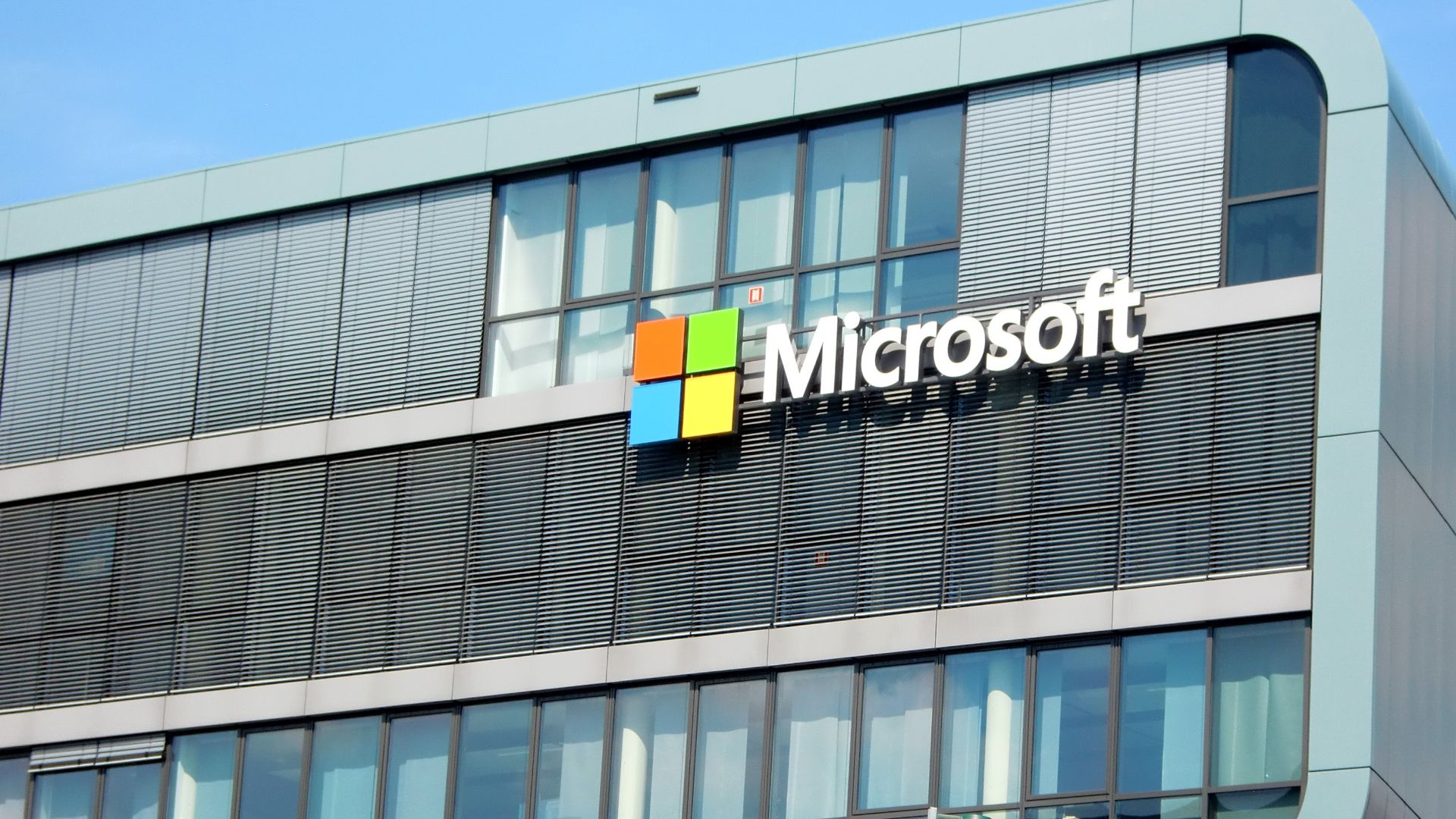File:Microsoft buildings EU.jpg