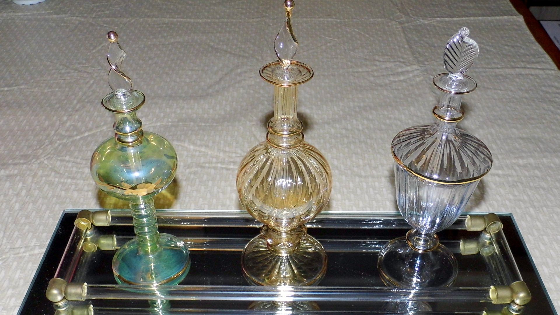 File:Vintage Perfume Bottles (8707759199).jpg