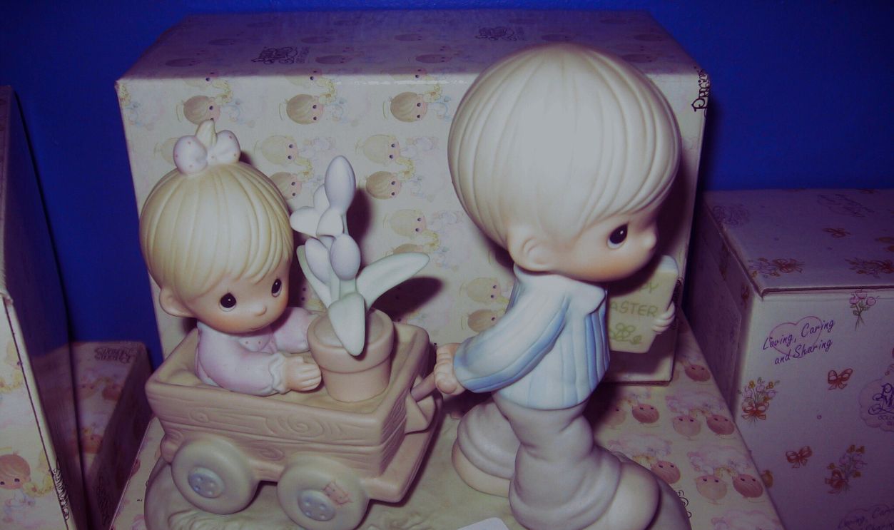 Precious Moments Figurines