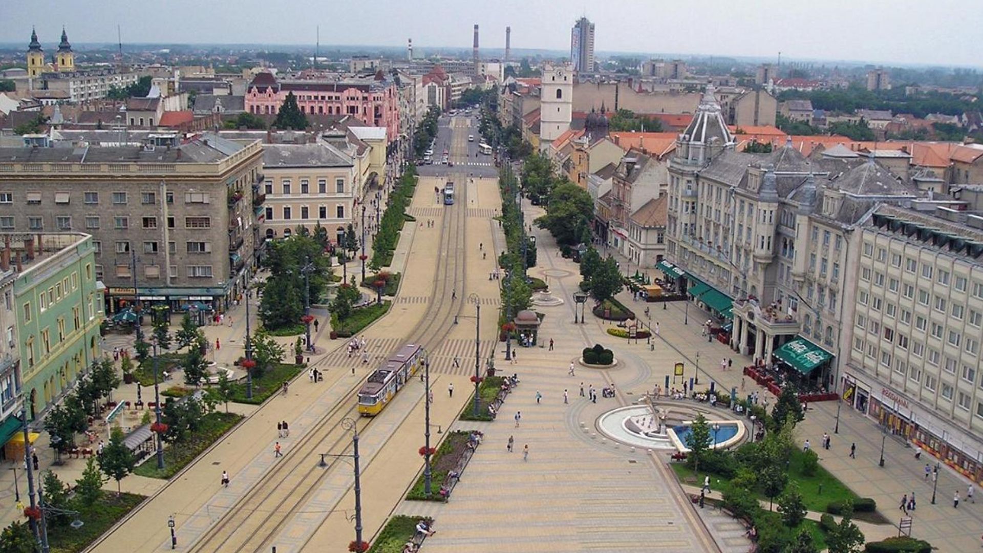 File:Panorama-Debrecen.JPG