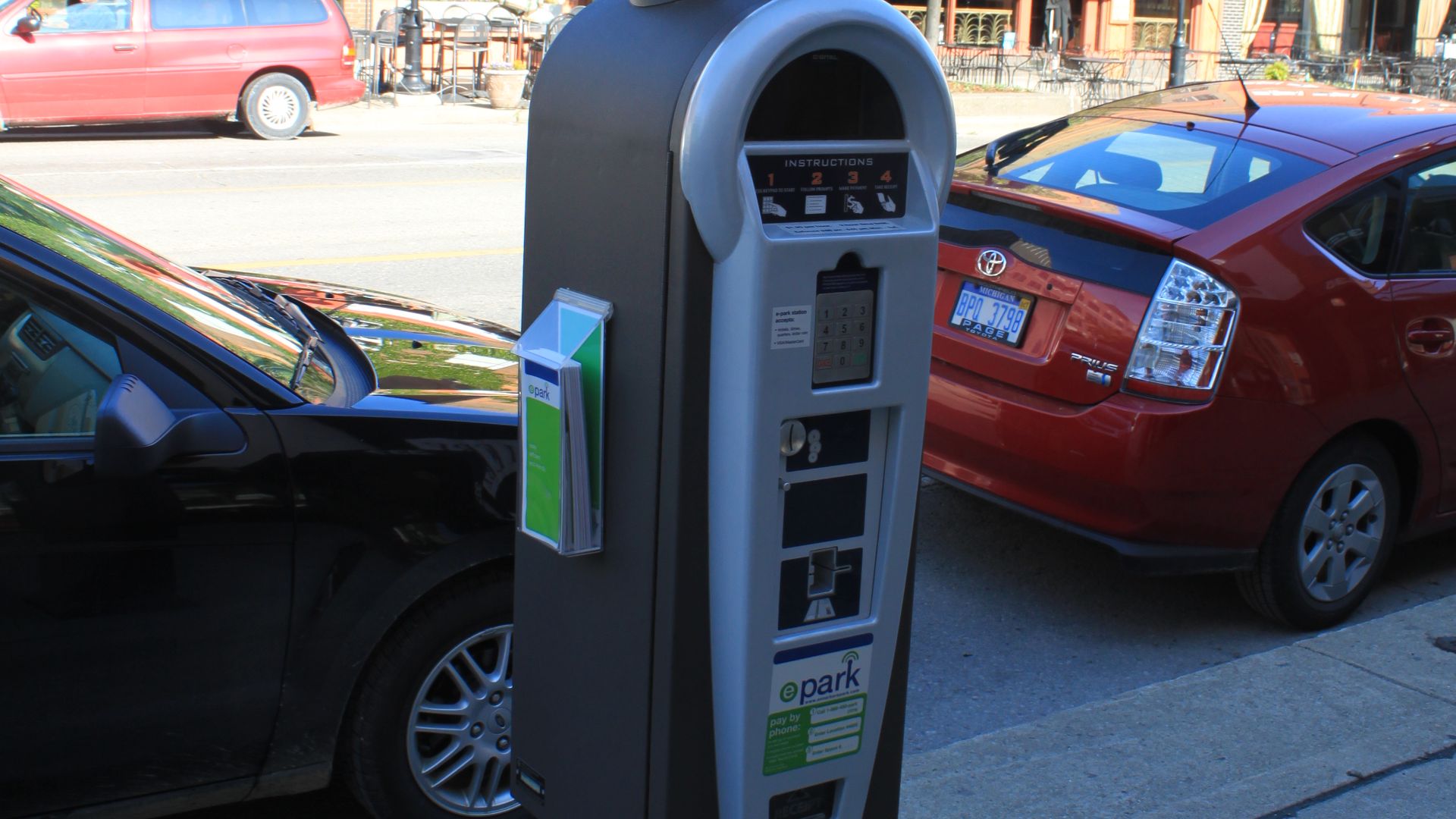 File:Multi-space parking meter.JPG