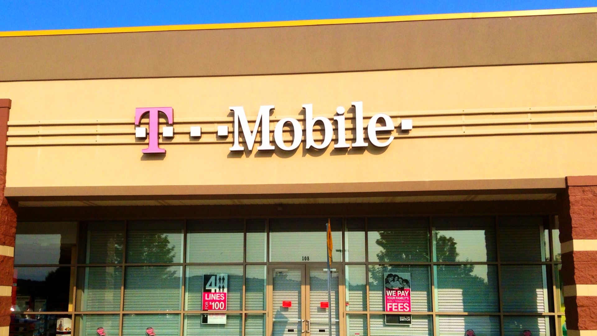 File:T-Mobile (14786276204).jpg