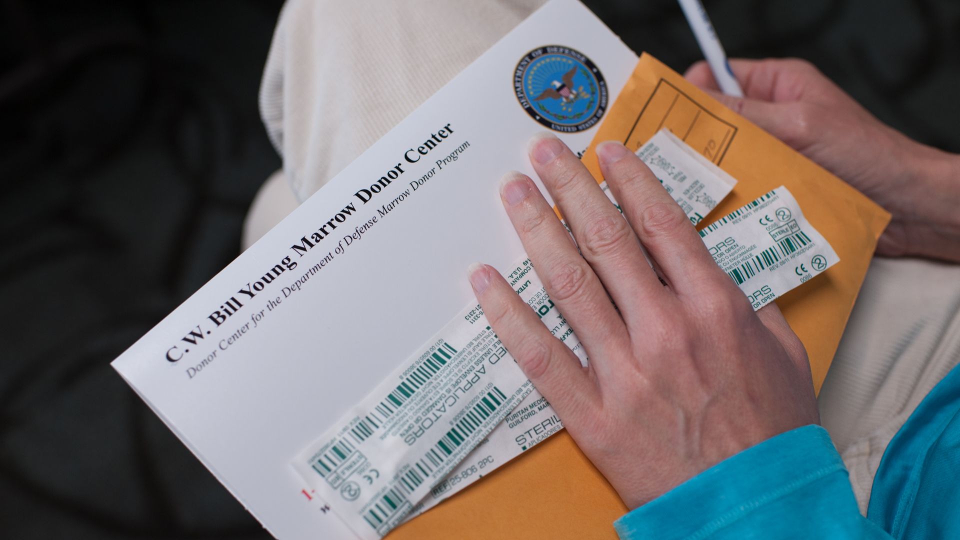 File:USARC officer raises bone marrow donor awareness 131023-A-XN107-002.jpg