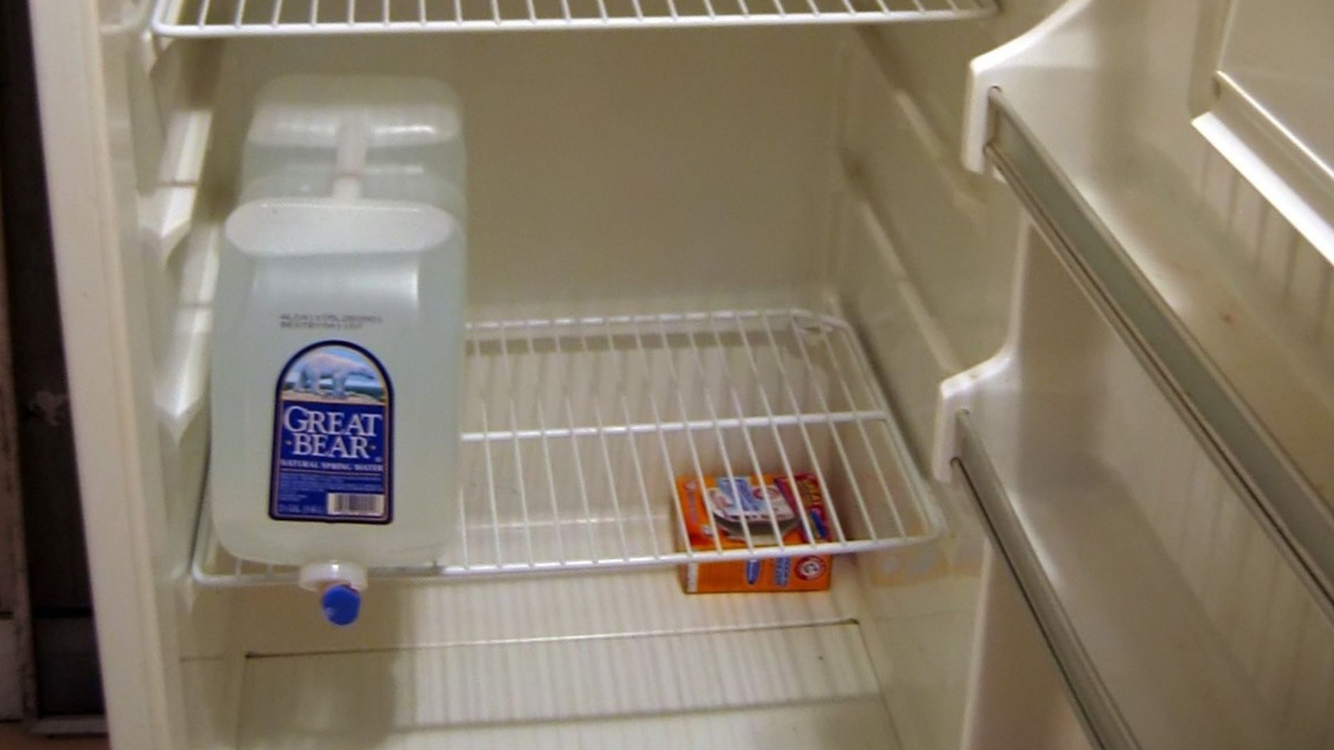 File:Empty refrigerator.jpg