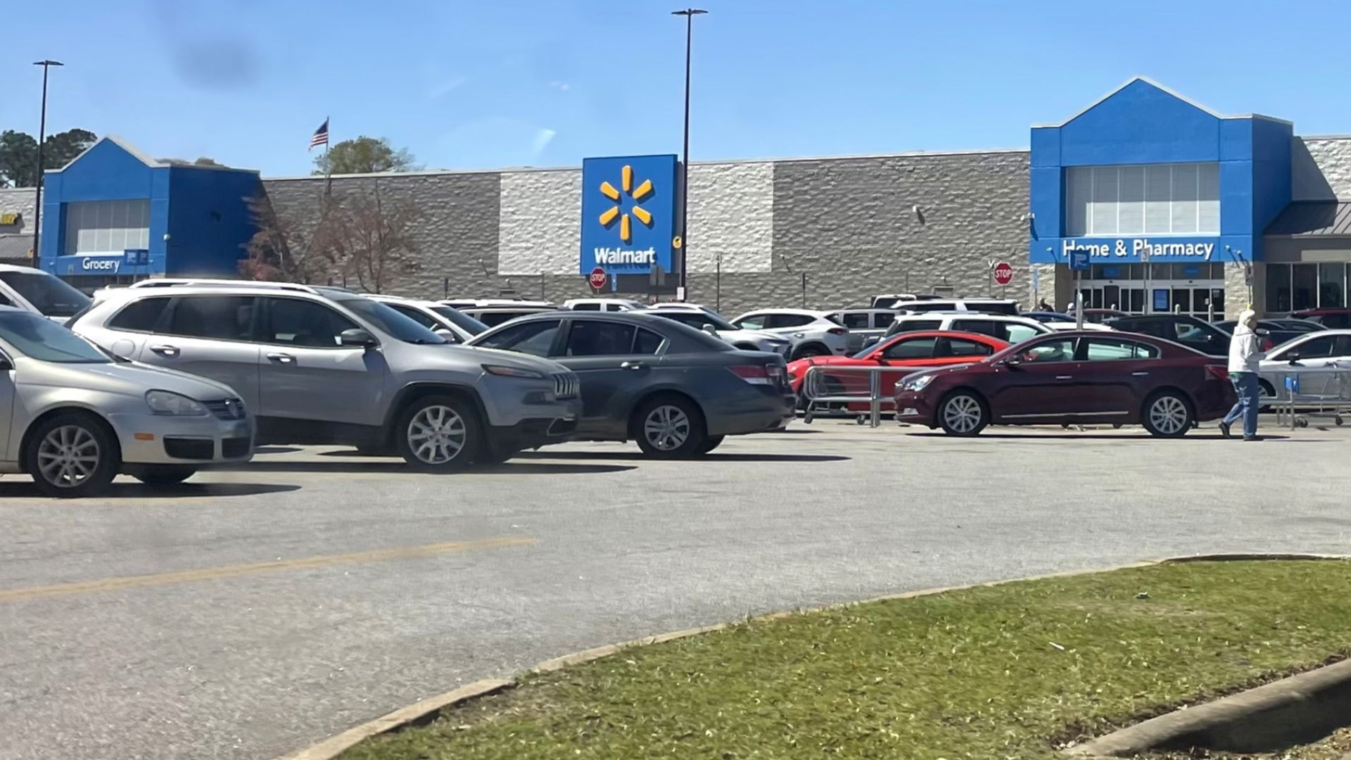 This is a Walmart Supercenter, located in Bainbridge, Decatur County, GA, United States