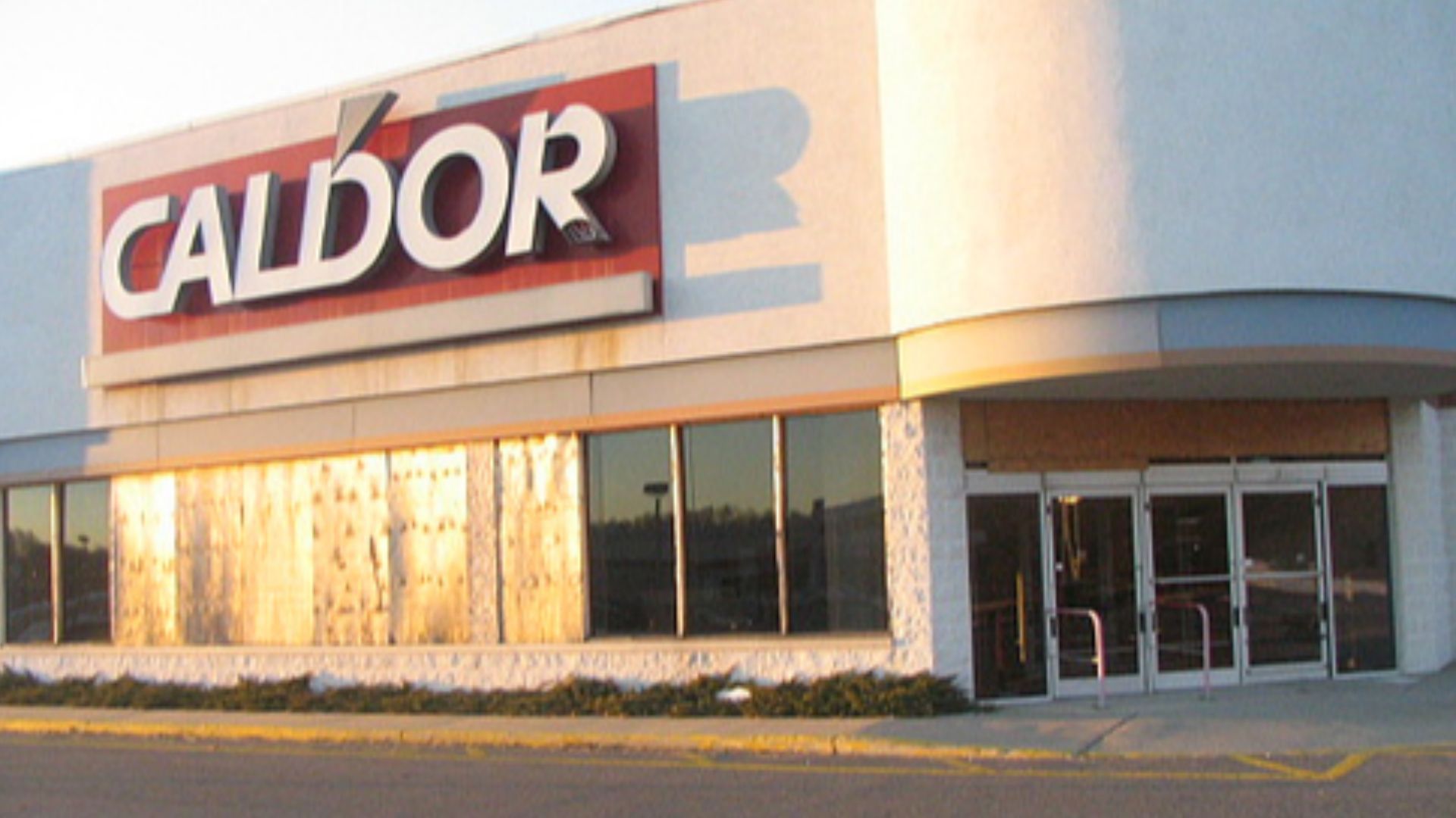 File:Caldor Newington CT.jpg