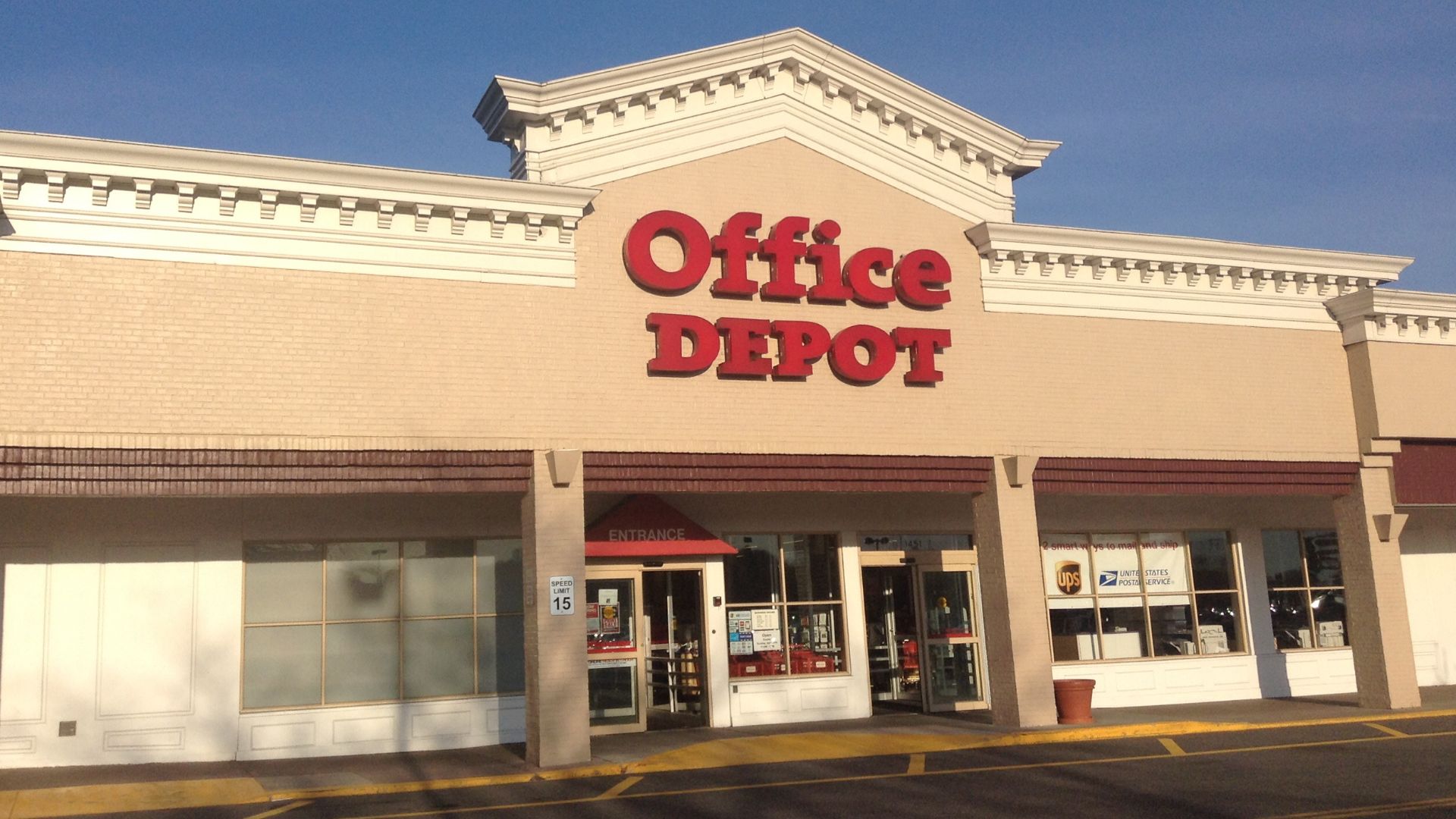 Office Depot Store Pics by Mike Mozart of JeepersMedia and TheToyChannel on YouTube. Office Depot store logo sign facade location! 4/2014