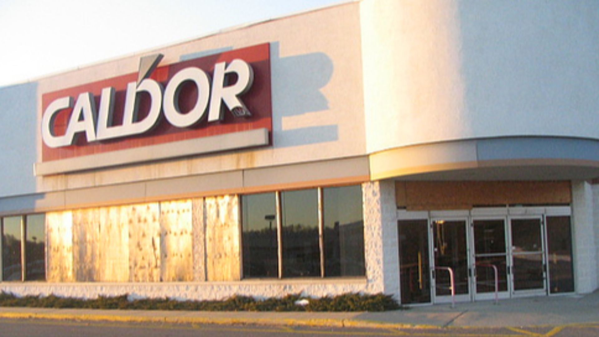 File:Caldor Newington CT.jpg
