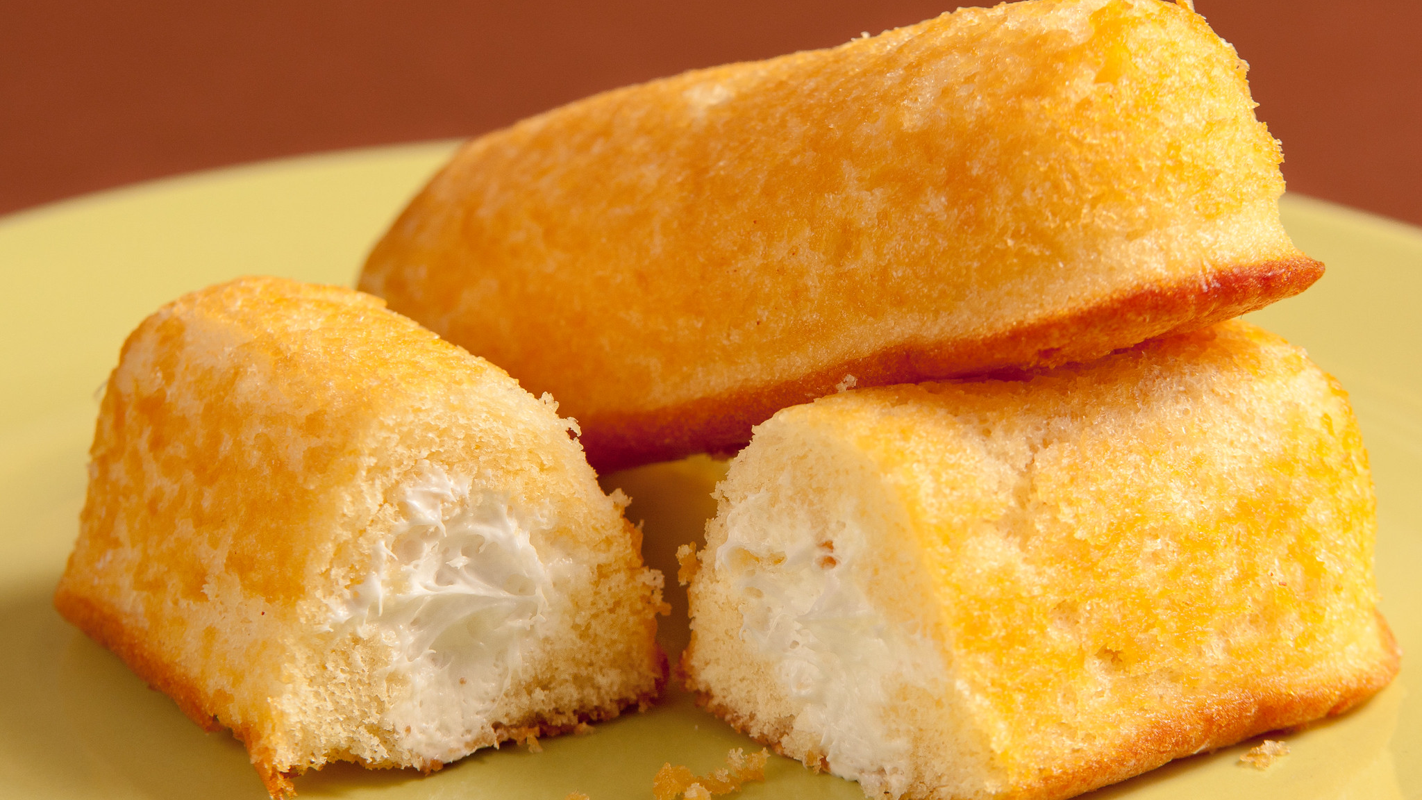 Twinkies on a plate - 2010