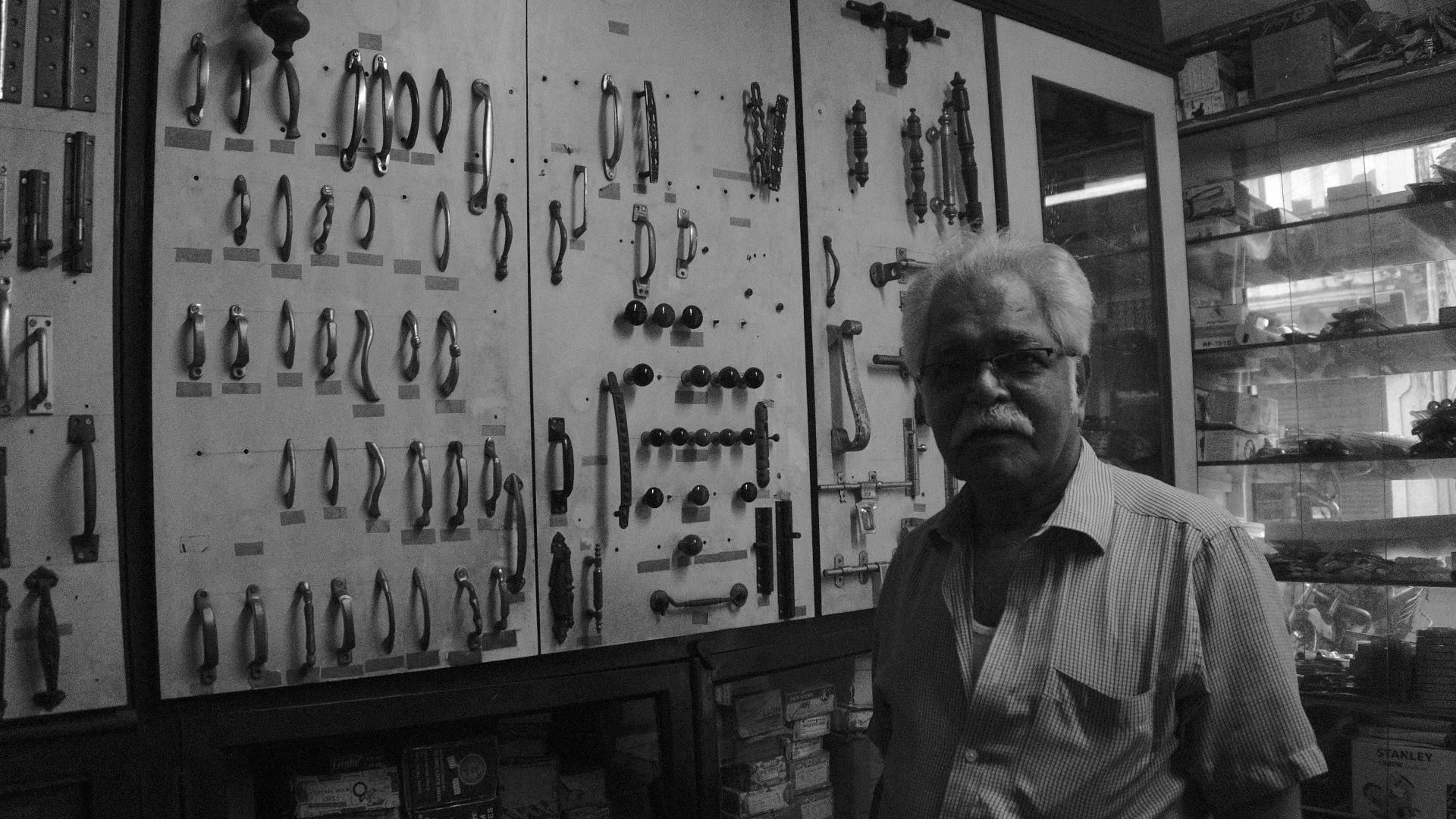 At the hardware store, Panjim, Goa, circa 2018. Photo coyleft Frederick Noronha. CC-BY-SA 4.0. Attributrion mandatory.