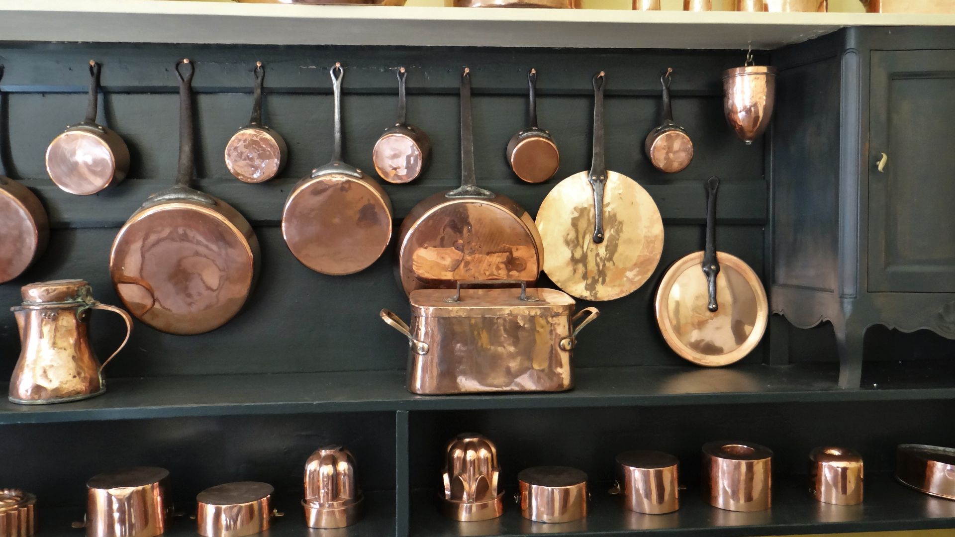 Cuisine du château de Bourbilly, Vic-de-Chassenay, Bourgogne, France