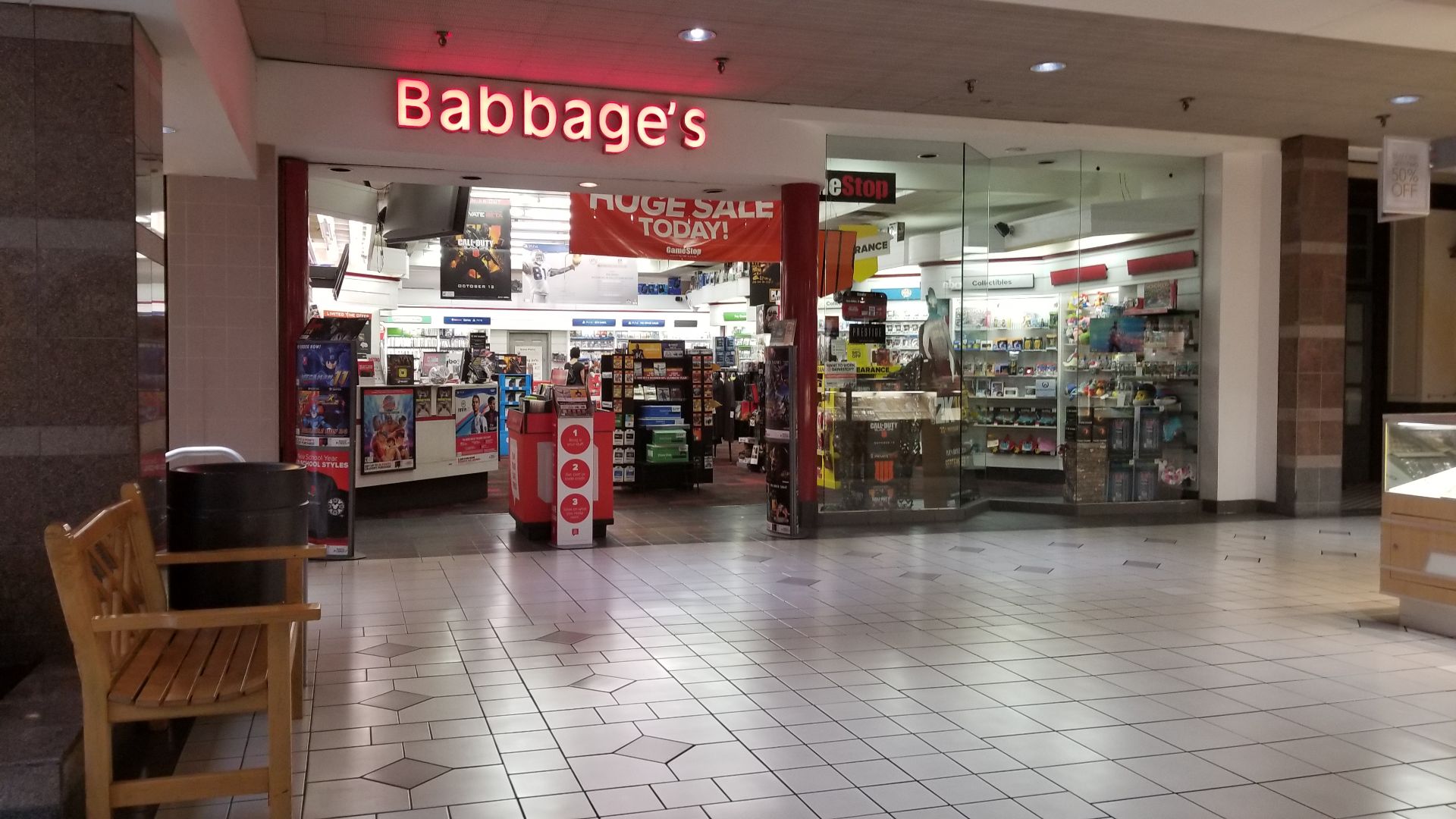 Colonial Park Mall, Harrisburg, PA