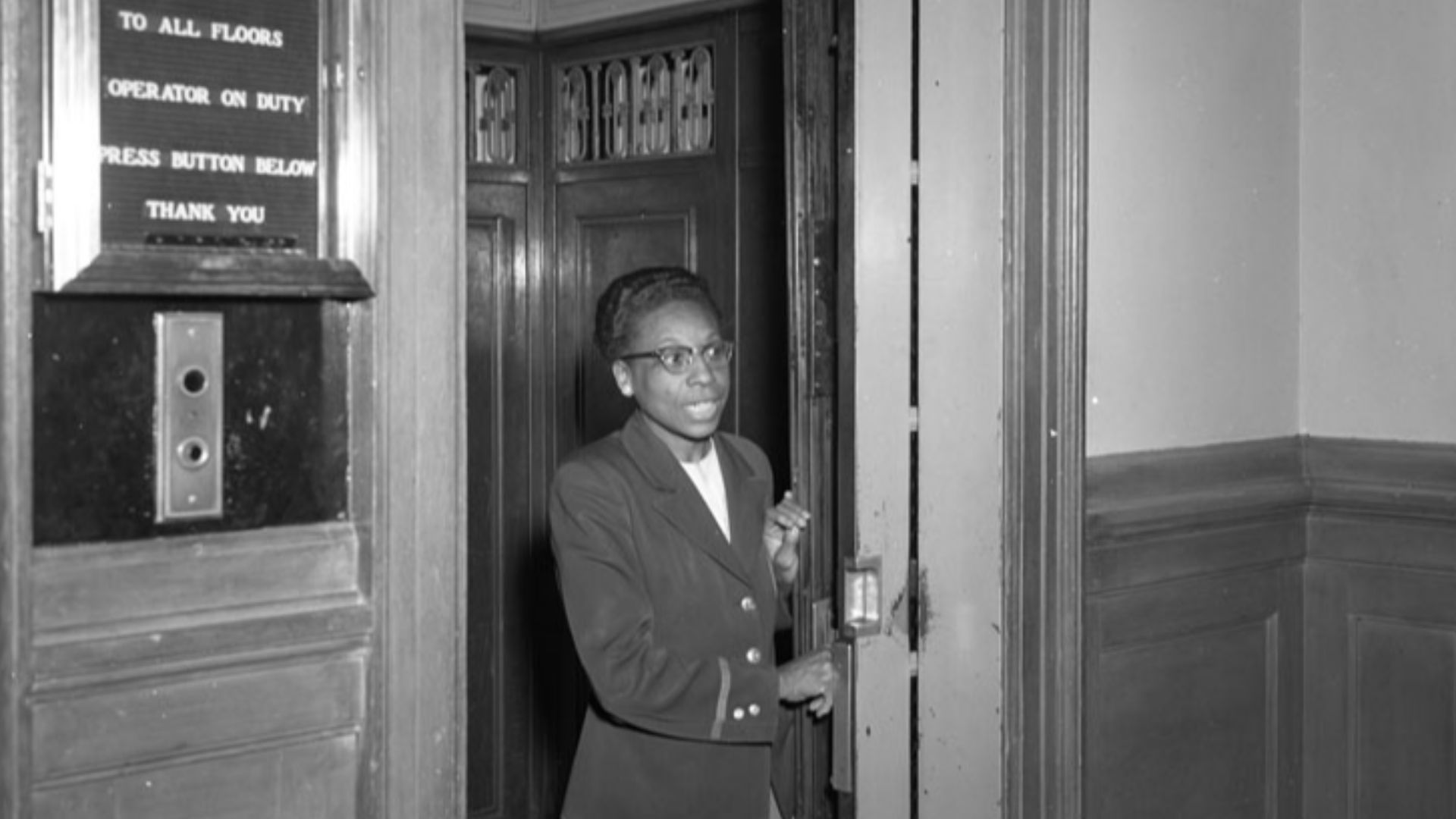 Title: Mosque elevator operator
Creator:  Adolph B. Rice Studio
Date: March 26, 1958
Identifier: Rice Collection 1824C
Format:  1 negative, safety film, 4 x 5 in.
Rights Info:   No known restrictions on publication.

Repository:   Library of Virginia, Pri