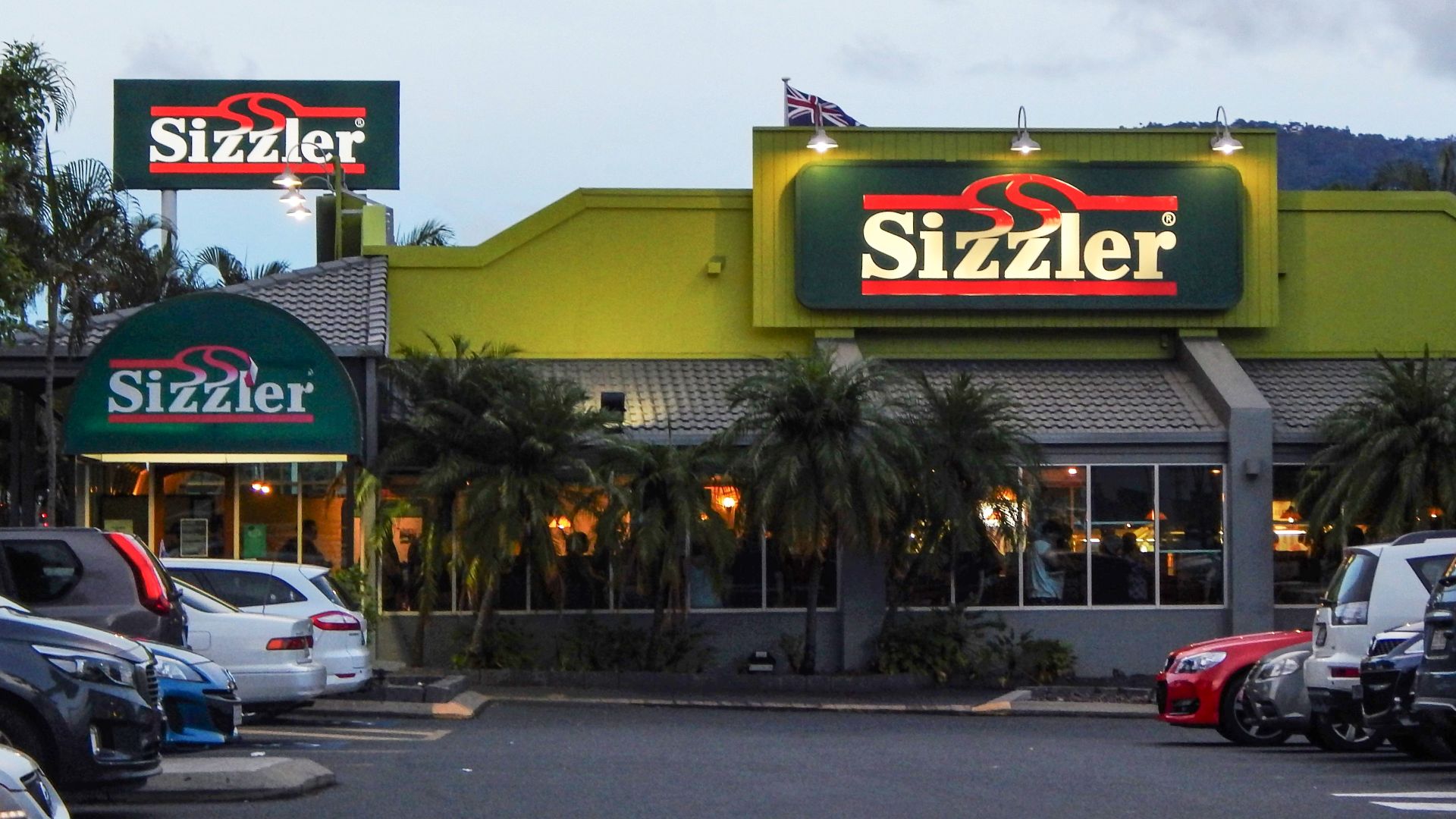 The local Sizzler restaurant located at the Stockland Rockhampton shopping centre on Yaamba Road (Bruce Highway) in Rockhampton, Queensland on the evening of 26 February 2020, four days before its permanent closure on 1 March 2020 after 31 years of trade.