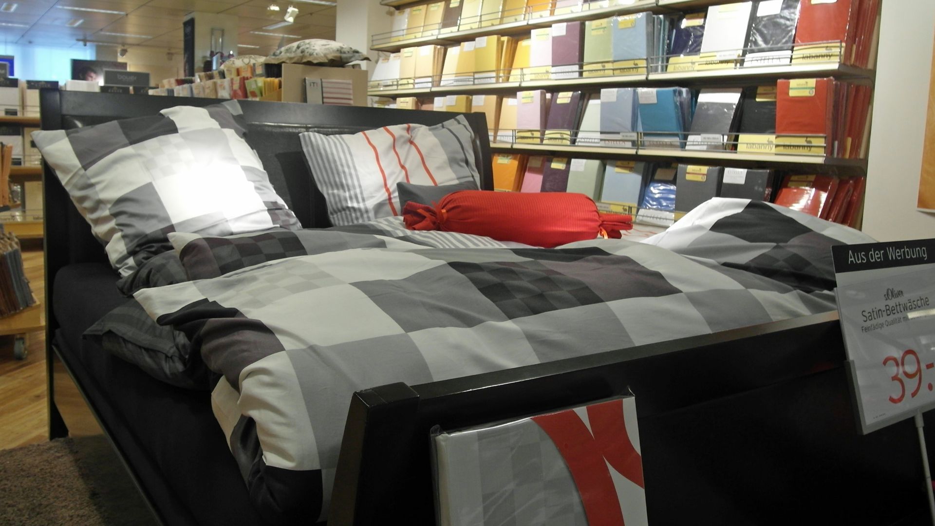 Bed linen, Bedclothes, Bedding
