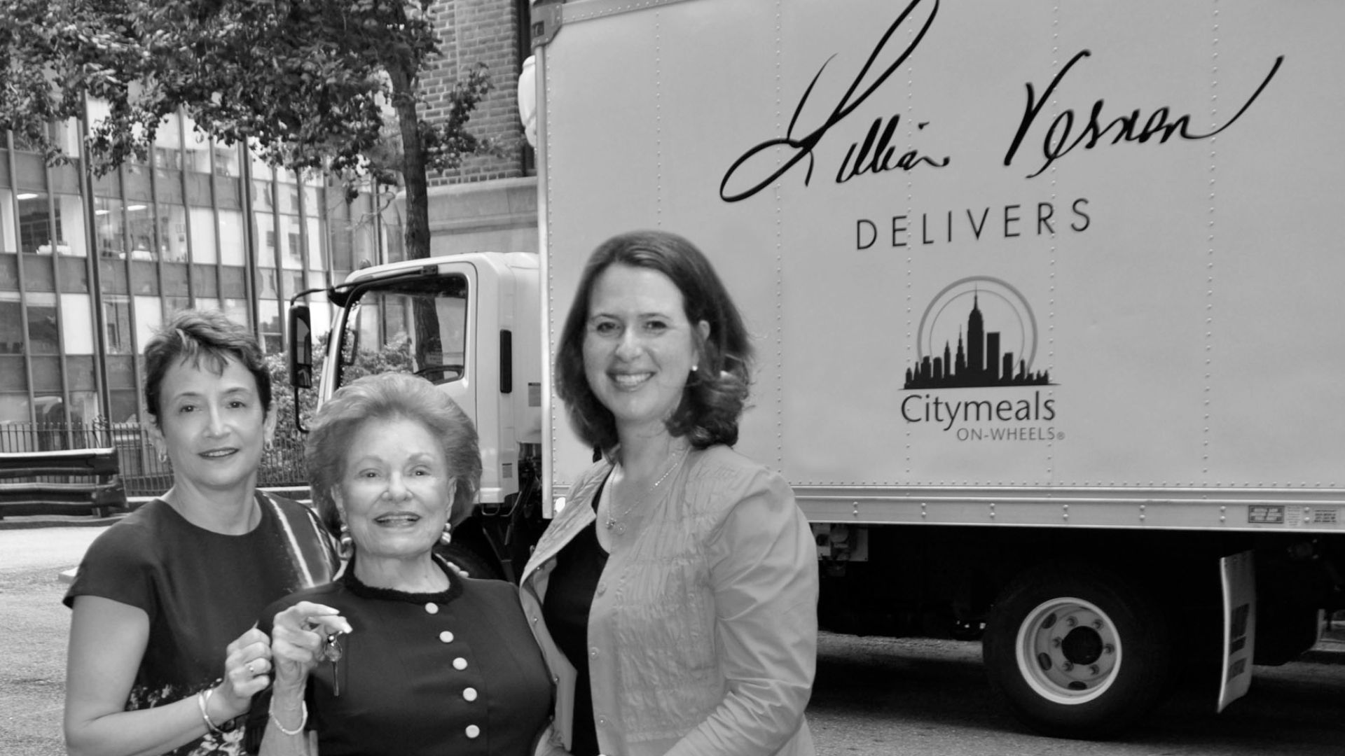 Lillian Vernon, Citymeals-on-Wheels board member, donates a refrigerated truck to the charity.