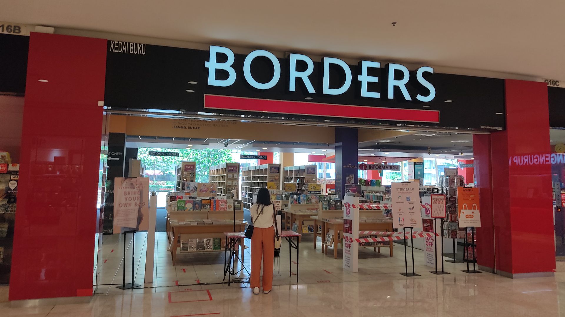 Borders The Curve
