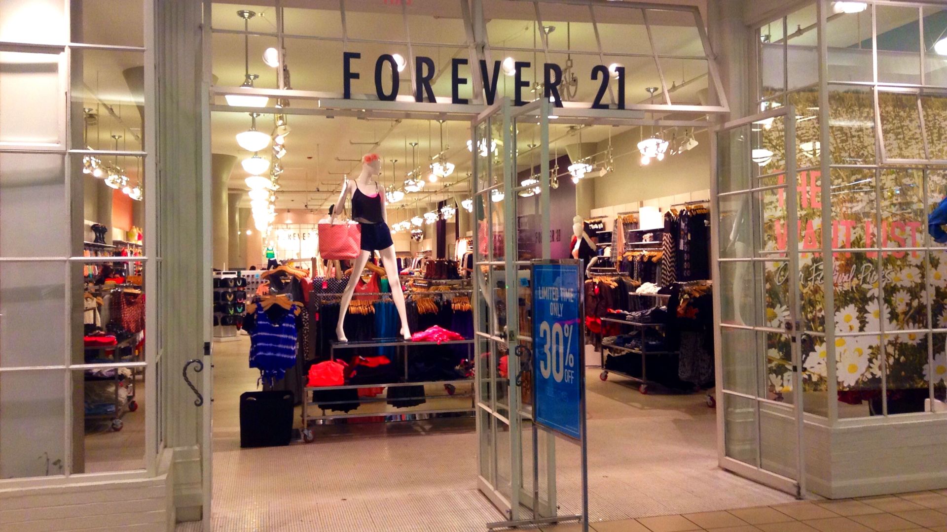 Forever 21 Store by Mike Mozart of TheToyChannel and JeepersMedia Forever 21 Store!