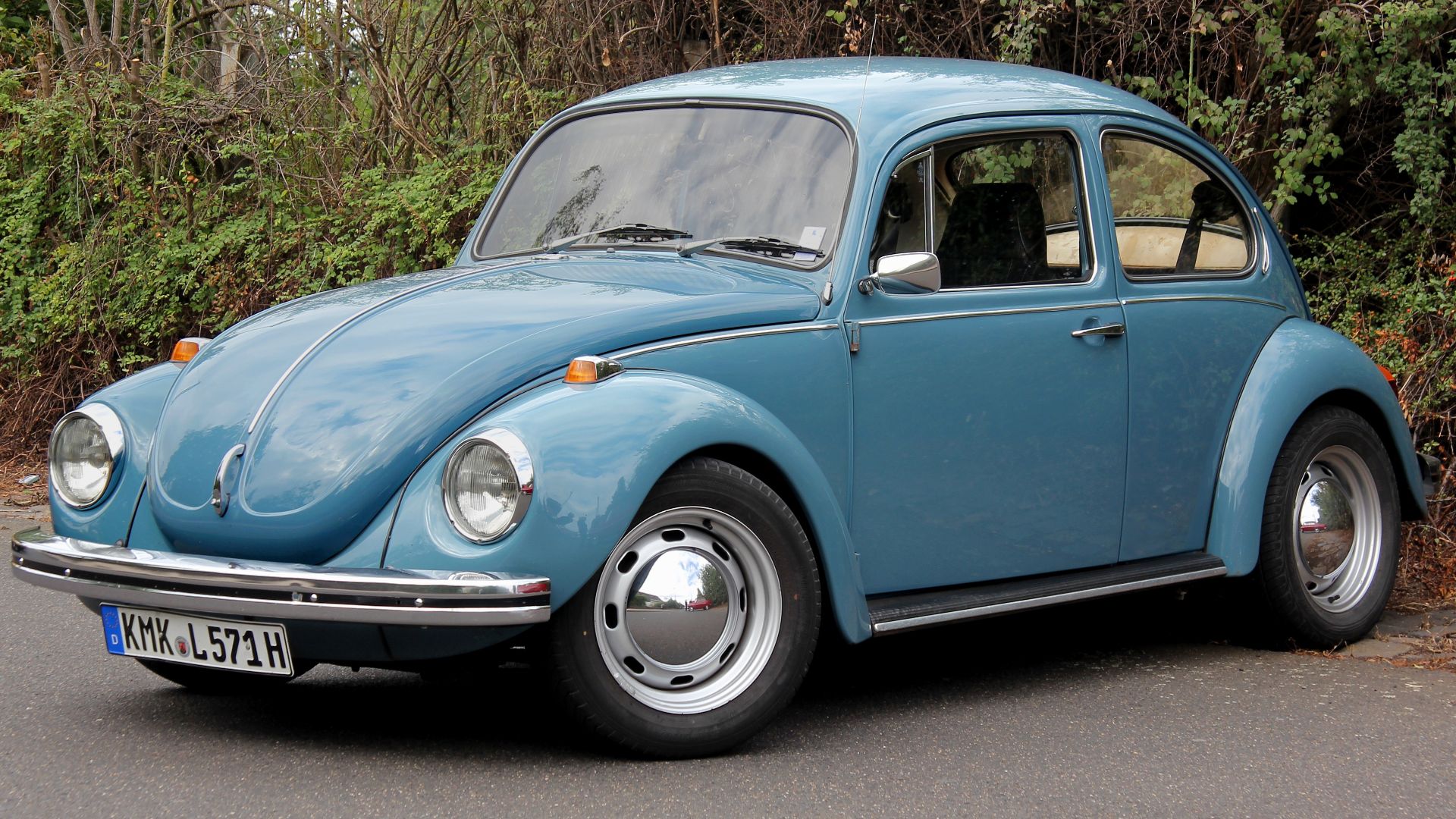 VW 1302, Bauzeit: Sommer 1970 bis Sommer 1972; Räder des abgebildeten Fahrzeugs nicht serienmäßig, Kennzeichen verändert