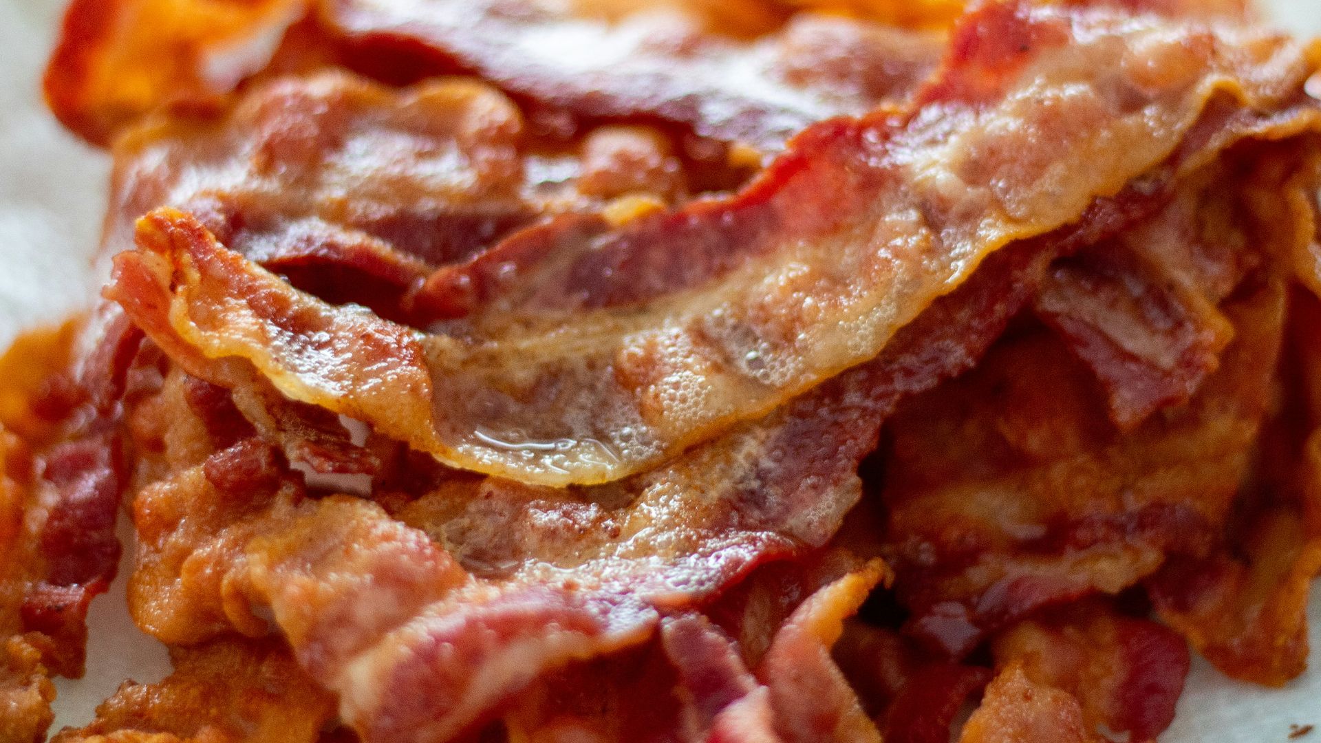 Crispy bacon, ready to eat!