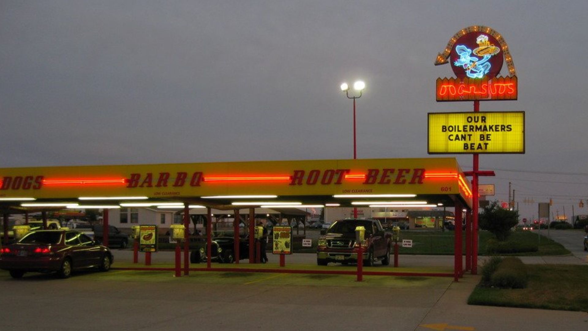 Dog n Suds drive-in diner.