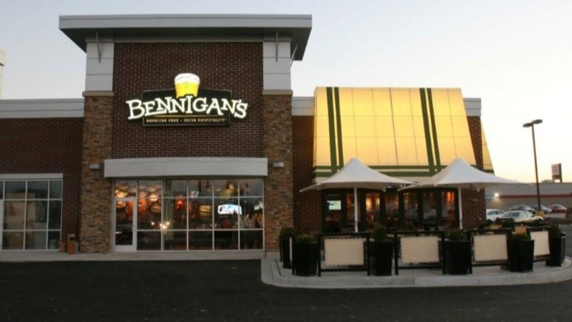 Bennigan's  New Prototype - Bennigan's Appleton, Wisconsin