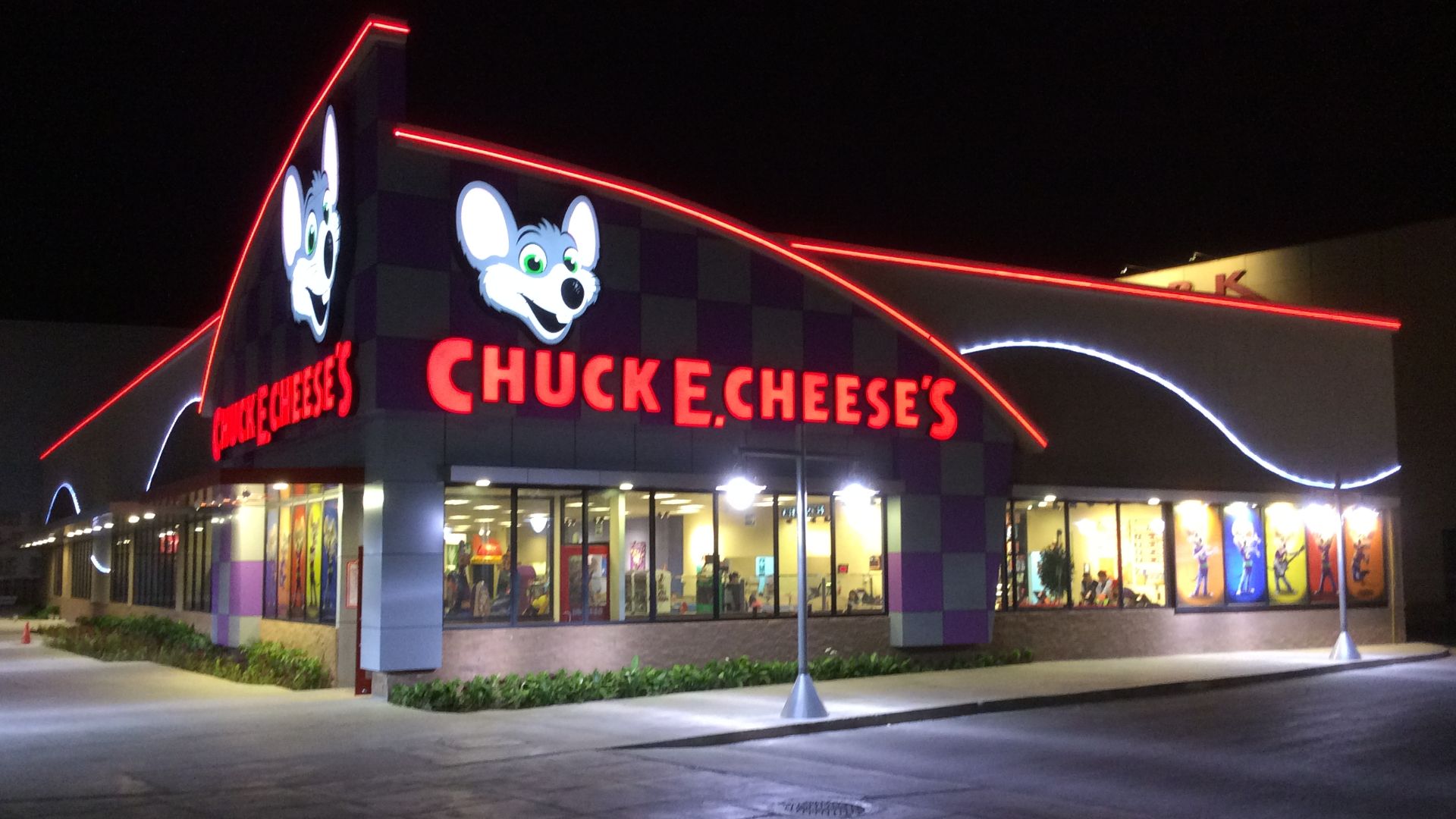 Chuck E. Cheese´s Mall Aventura Plaza Trujillo