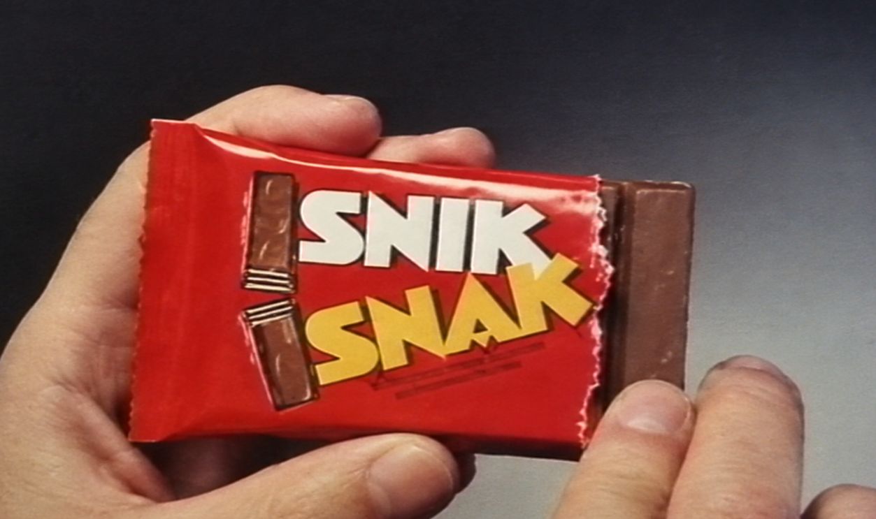 Screenshot from Snik Snak - ‘Take a Break, Take a Snik Snak’ (1975)