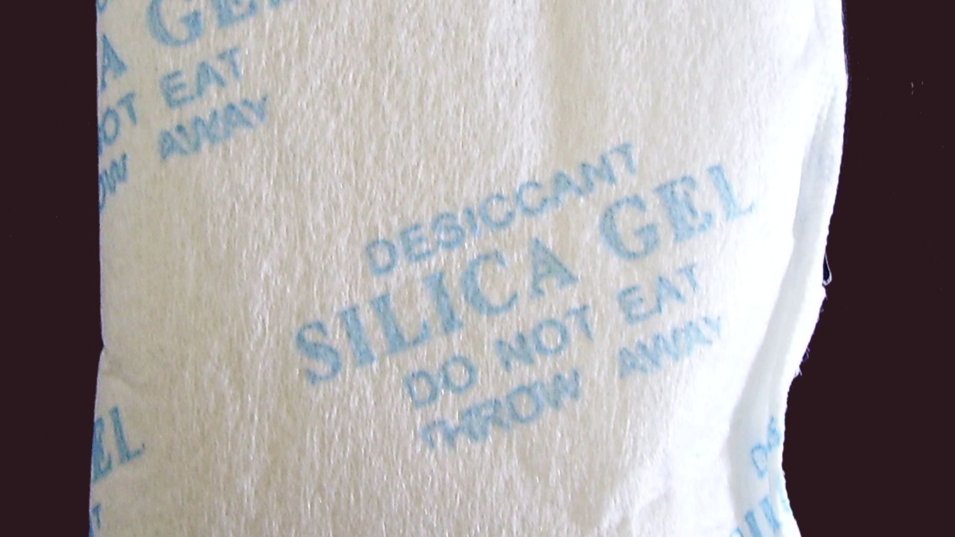 File:Silica gel bag.jpg