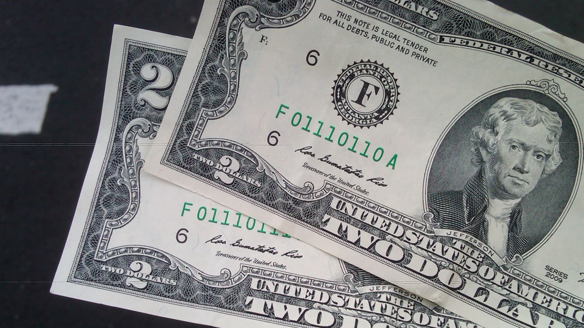 File:Three Consecutively Numbered Two-dollar Notes.jpg