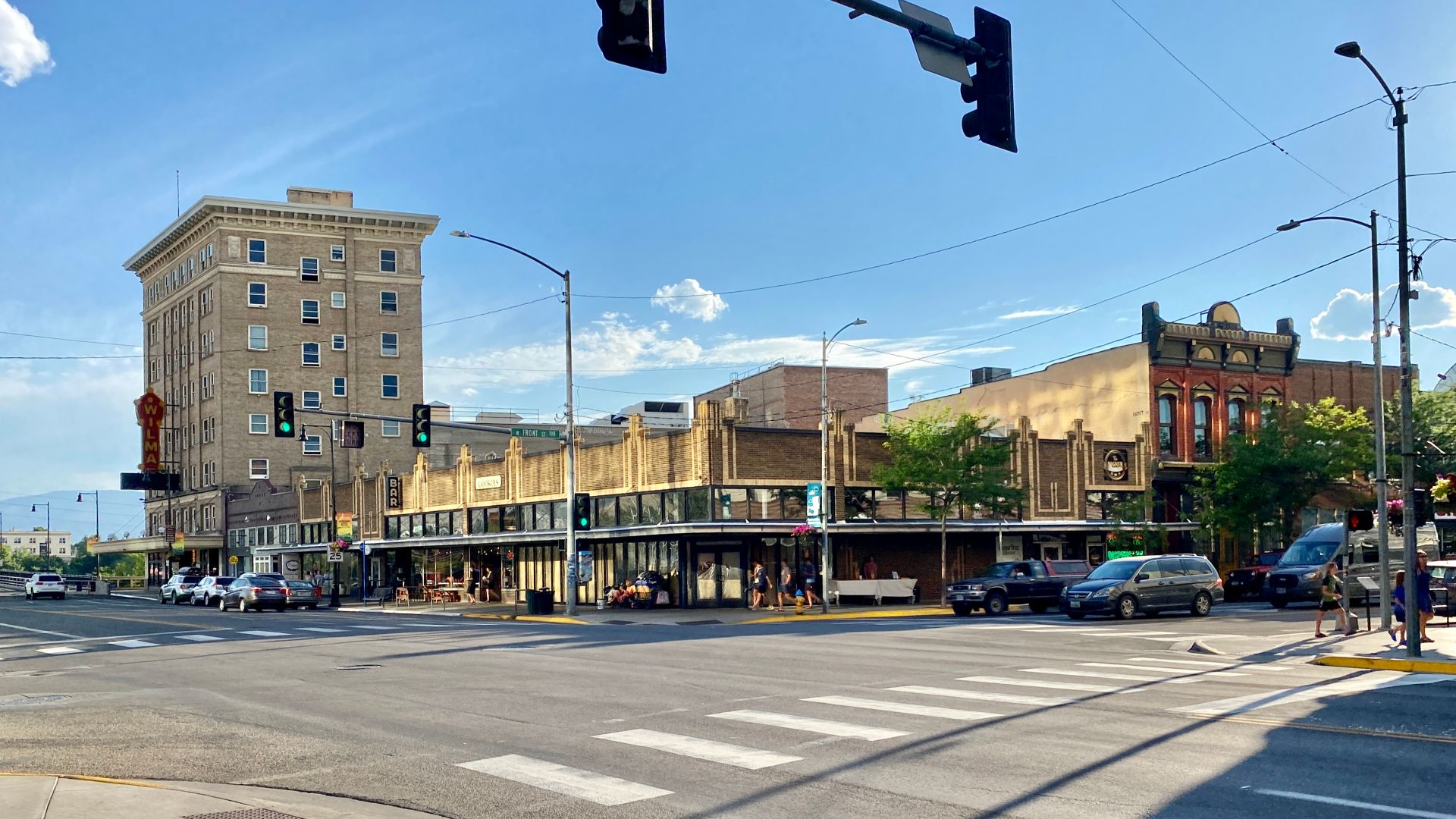 File:Hammond Arcade, Higgins Avenue and Front Street, Missoula, MT - 53784836990.jpg