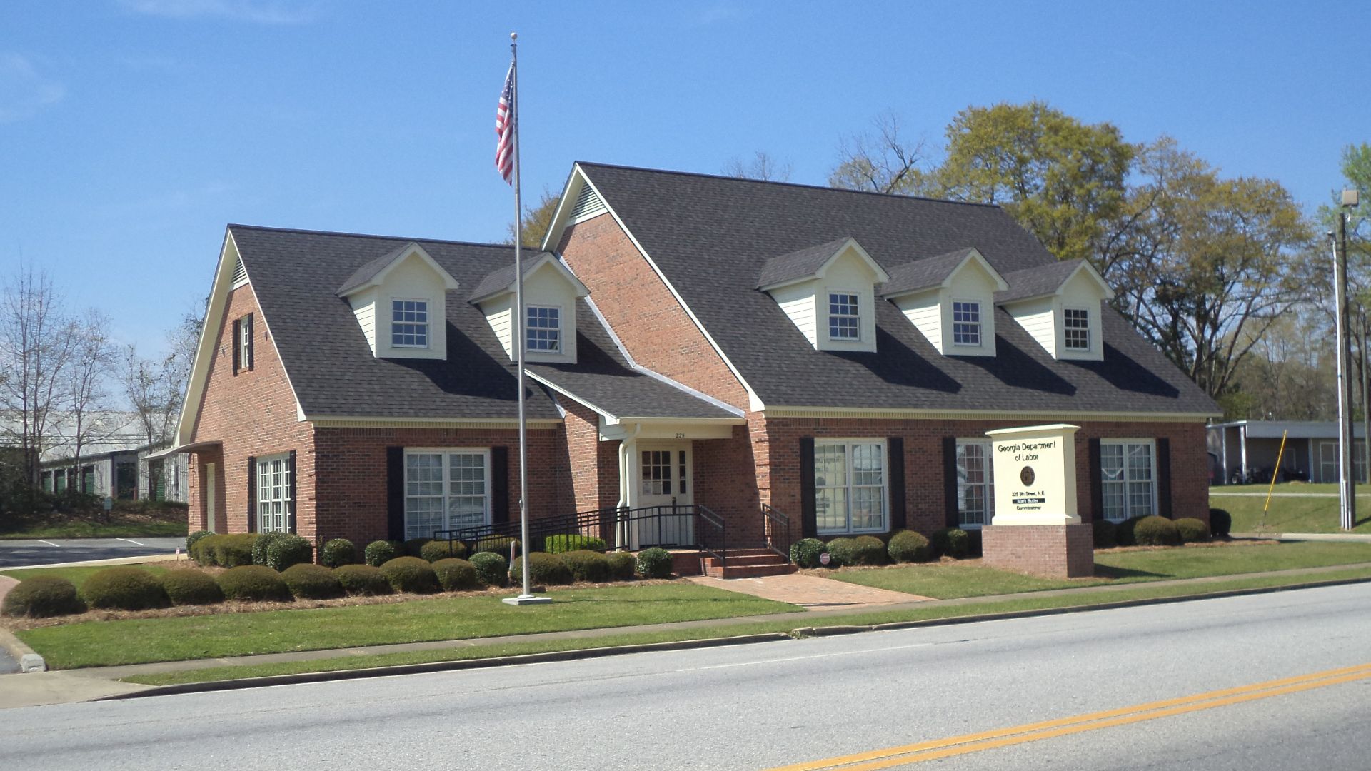 File:Georgia Department of Labor, Cairo.JPG