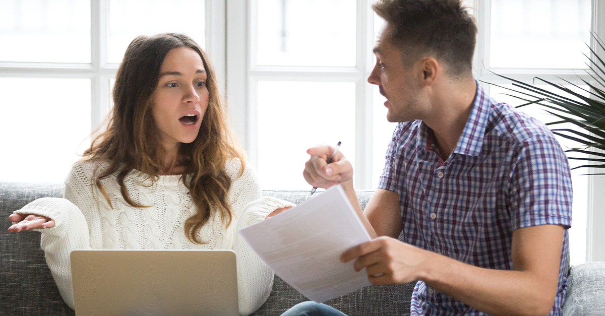 Fb Og Image - Couple Arguing Over Money